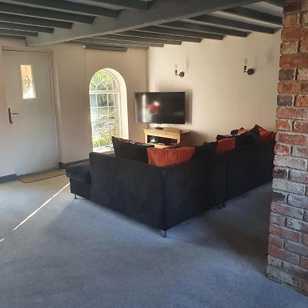 Willow Tree Farm Cottage With Bbq Hut Tattershall Thorpe Bagian luar foto