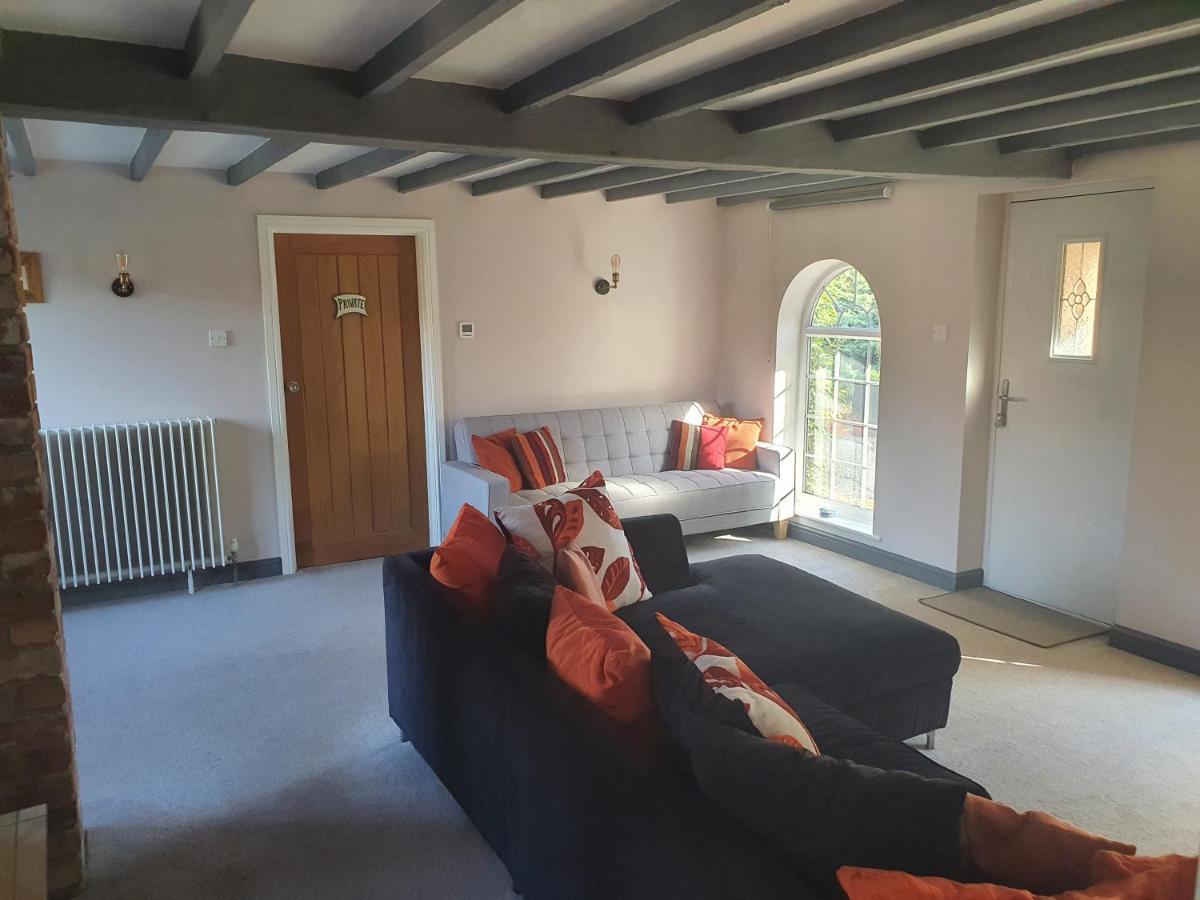 Willow Tree Farm Cottage With Bbq Hut Tattershall Thorpe Bagian luar foto