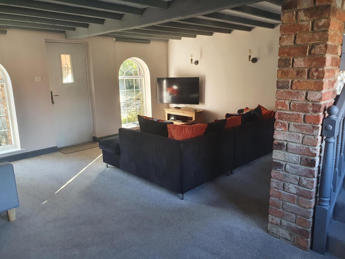 Willow Tree Farm Cottage With Bbq Hut Tattershall Thorpe Bagian luar foto